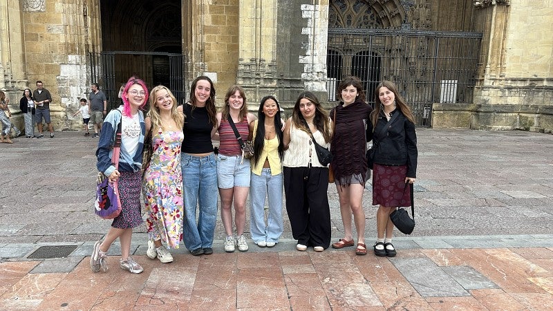 Journalism student pose during a learning trip to Oviedo, Spain, in summer 2025.